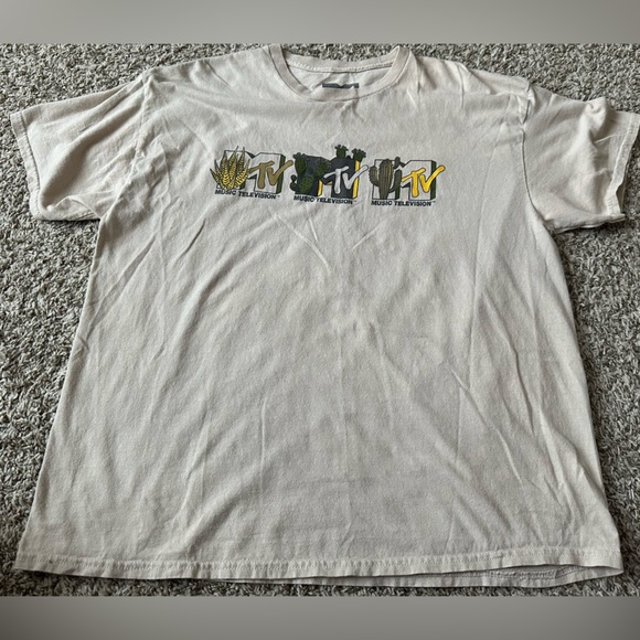 Men’s MTV Graphic Tee - Picture 2 of 7